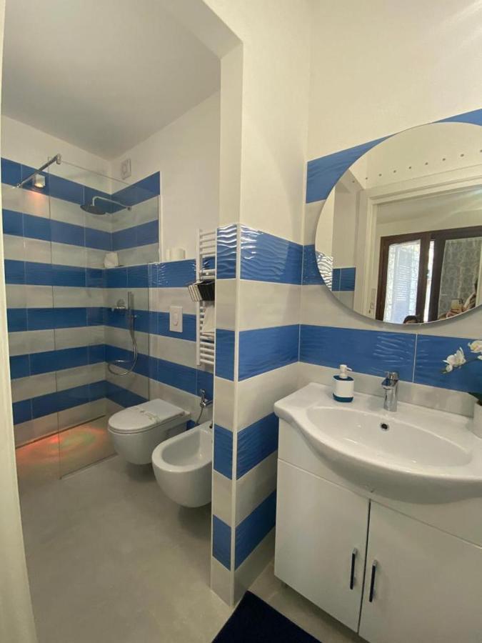 Petali Rosa - Dimora Mare Hotel Полиняно а Маре Екстериор снимка