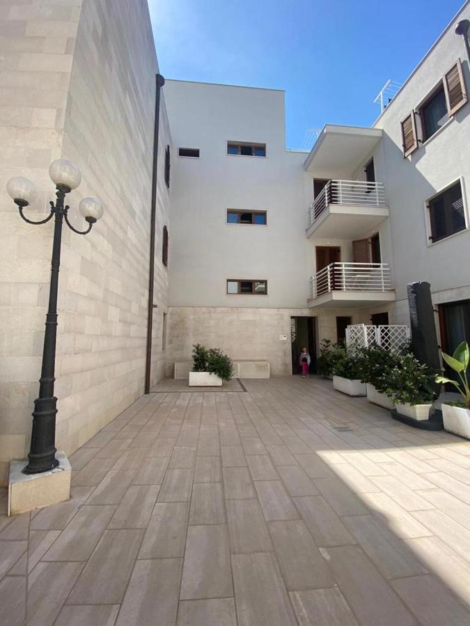 Petali Rosa - Dimora Mare Hotel Полиняно а Маре Екстериор снимка